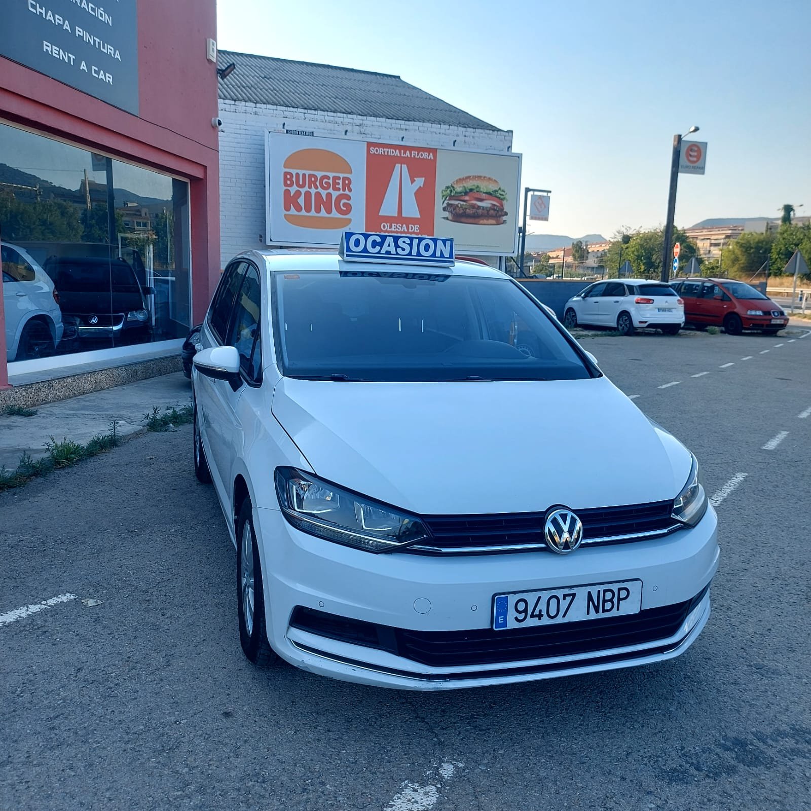 
								VOLKSWAGEN TOURAN full									