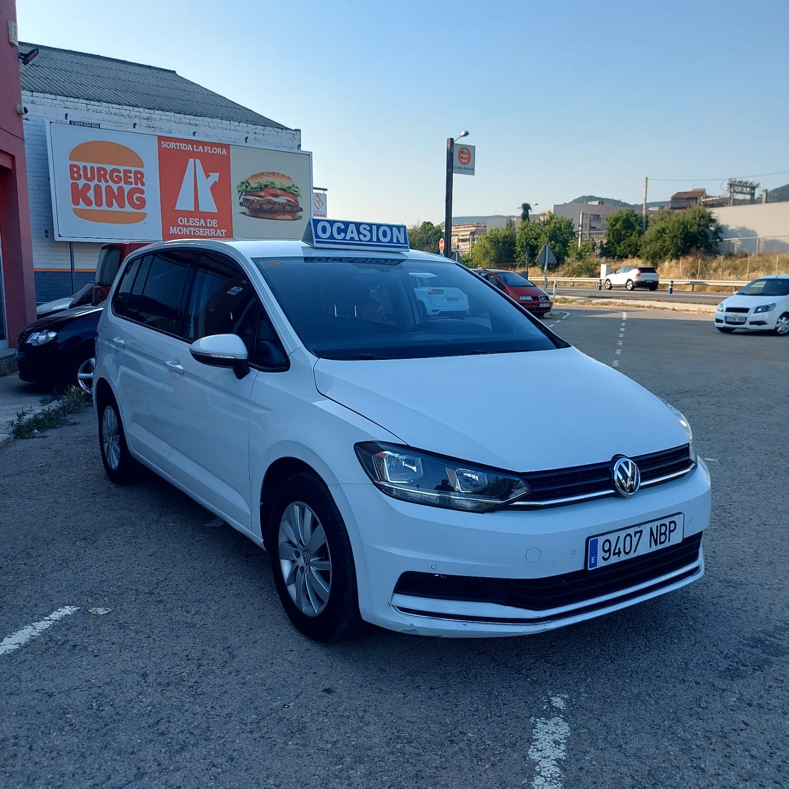 
								VOLKSWAGEN TOURAN full									