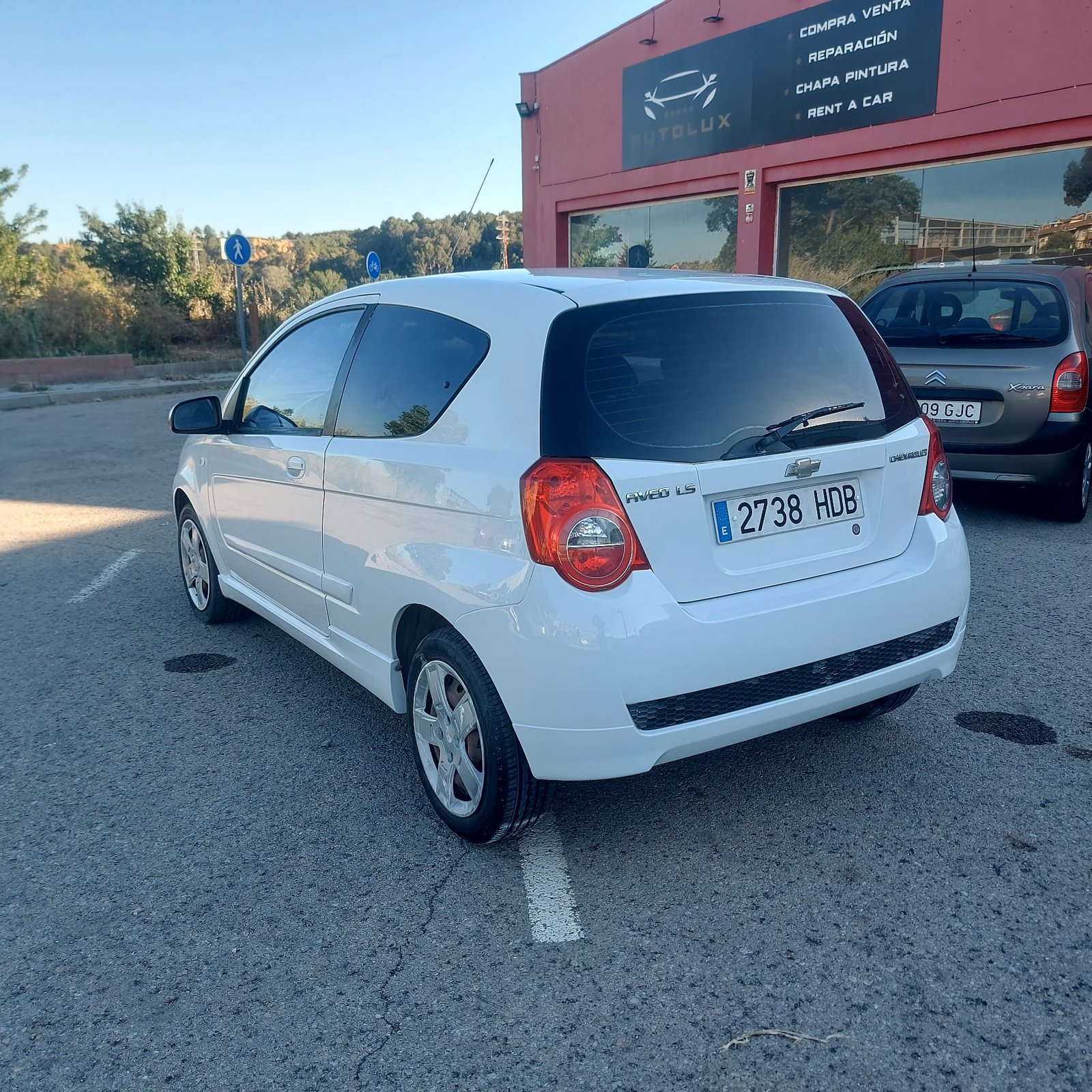 
								Chevrolet Aveo LS full									